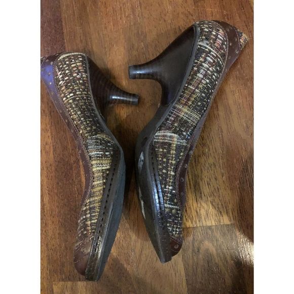 Women’s Vince Camuto Fabric Tweed Brown Tweed/Leather Kitten Heels Casual 6.5M - Picture 5 of 9